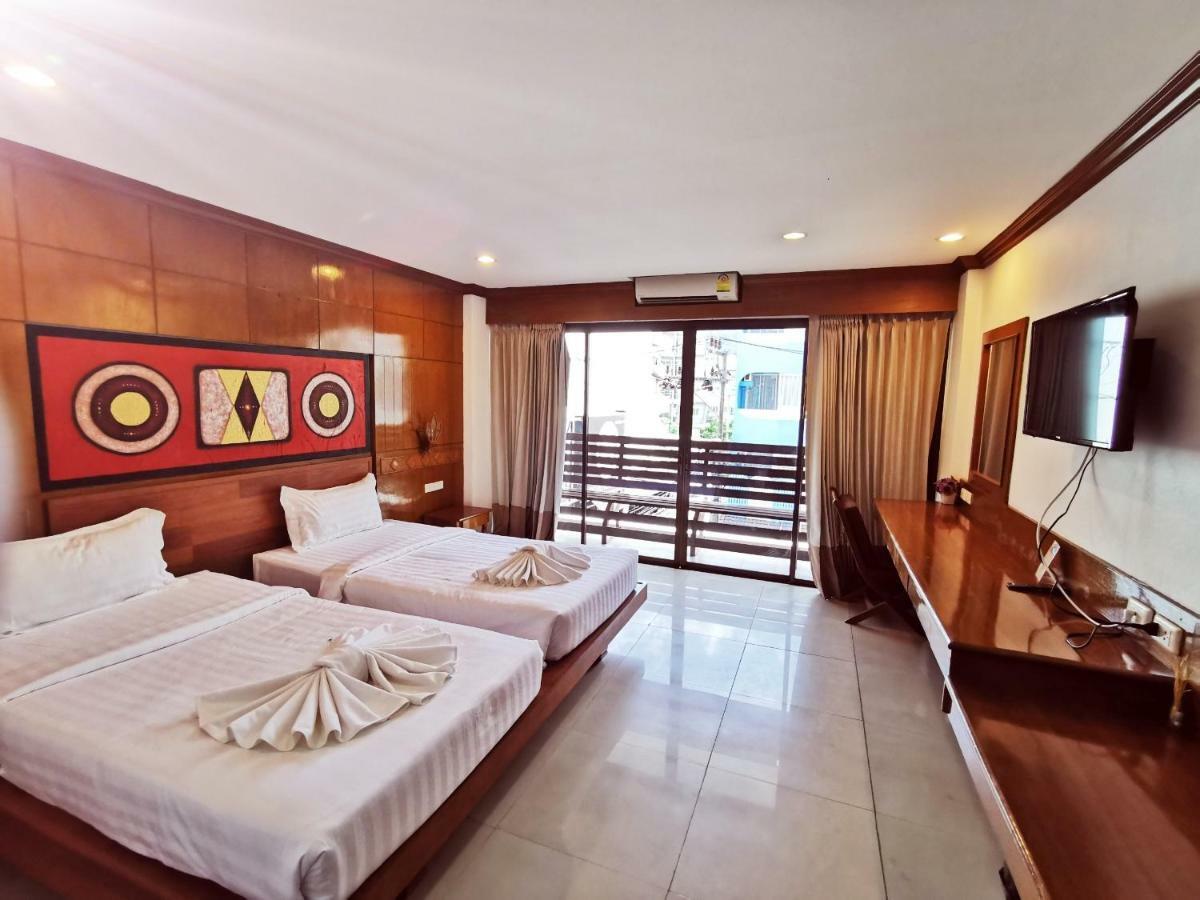 New Life Phuket Classic Khách sạn 3*