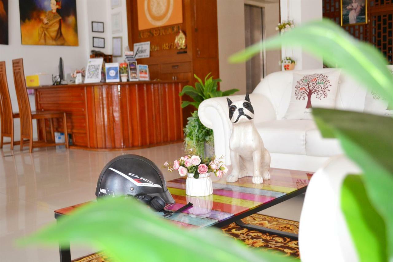 Khách sạn New Life Phuket Classic 3*