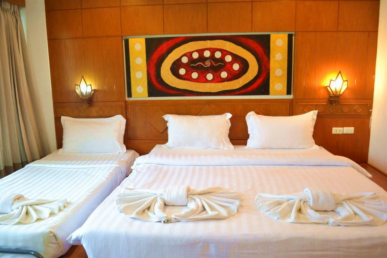 New Life Phuket Classic Khách sạn 3*