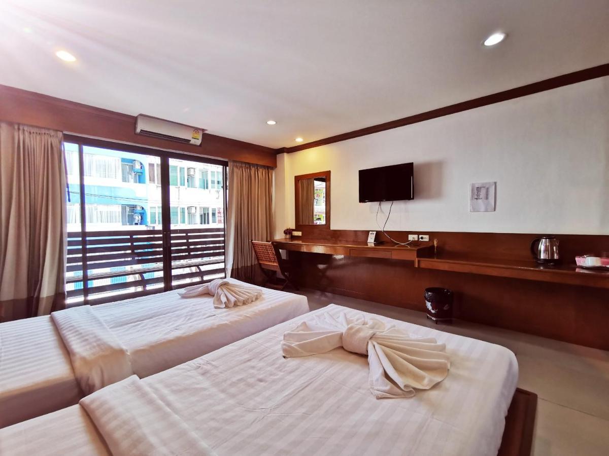 New Life Phuket Classic Khách sạn 3*